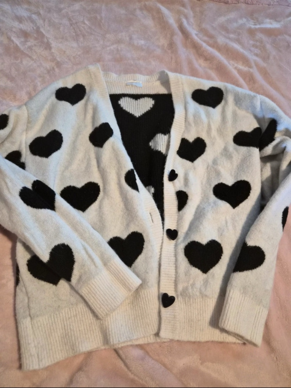 Black Heart Pattern White Cardigan Sweater